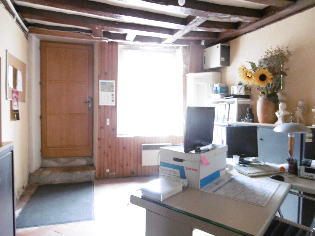 Maison F4/5 - 88 m² divisible + dépendance - ORLEANS NORDst Vincent Maison F4/5 - 88 m² divisible + dépendance - ORLEANS NORDst Vincent