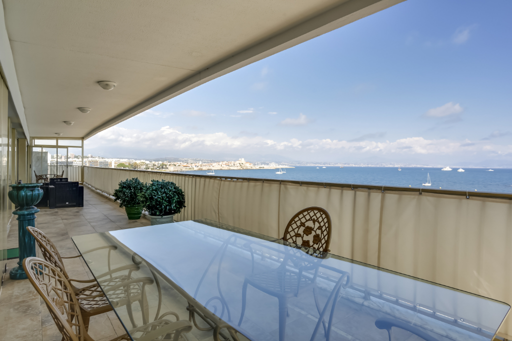 Appartement très lumineux avec terrasses vue sur mer Appartement très lumineux avec terrasses vue sur mer
