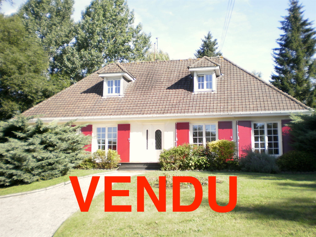 A L'OUEST D'ARRAS: Maison 8 pièces 198 m² A L'OUEST D'ARRAS: Maison 8 pièces 198 m²