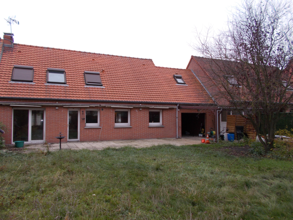 Semi plain pied 6 chambres + garage Semi plain pied 6 chambres + garage