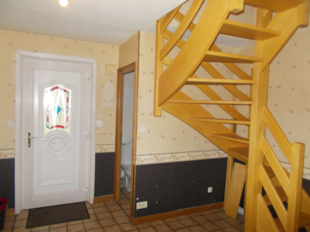 Semi plain pied 6 chambres + garage Semi plain pied 6 chambres + garage