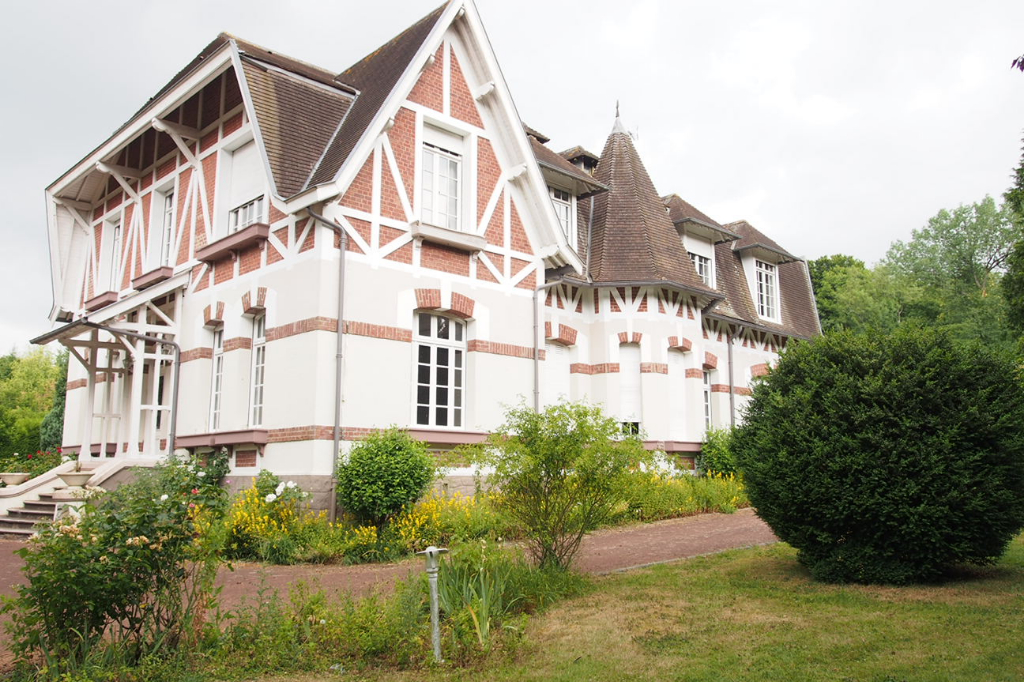 MAISON DE PRESTIGE 15 pièce(s) à 15 mn d'ARRAS MAISON DE PRESTIGE 15 pièce(s) à 15 mn d'ARRAS
