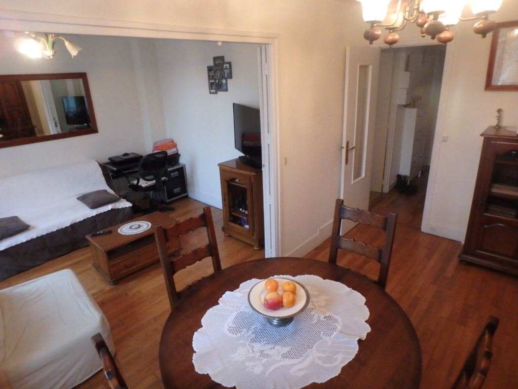 Appartement type F2/F3 47m² au coeur de la Basaoche aux Pavillons sous bois (93320) Appartement type F2/F3 47m² au coeur de la Basaoche aux Pavillons sous bois (93320)
