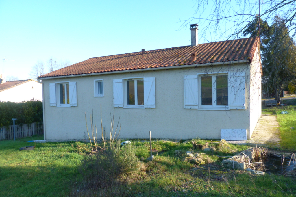 Maison dans Bourg à la Campagne Maison dans Bourg à la Campagne