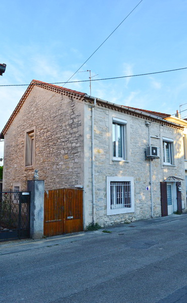 Maison Ales 4 pièces 68 m2 (Possibilité de 2 appartements) terrain 425 m2 Maison Ales 4 pièces 68 m2 (Possibilité de 2 appartements) terrain 425 m2
