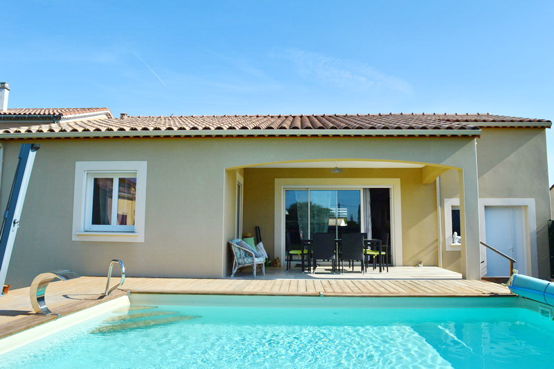 Villa 4 pièces 100 m2 terrain 615 m2 piscine Villa 4 pièces 100 m2 terrain 615 m2 piscine