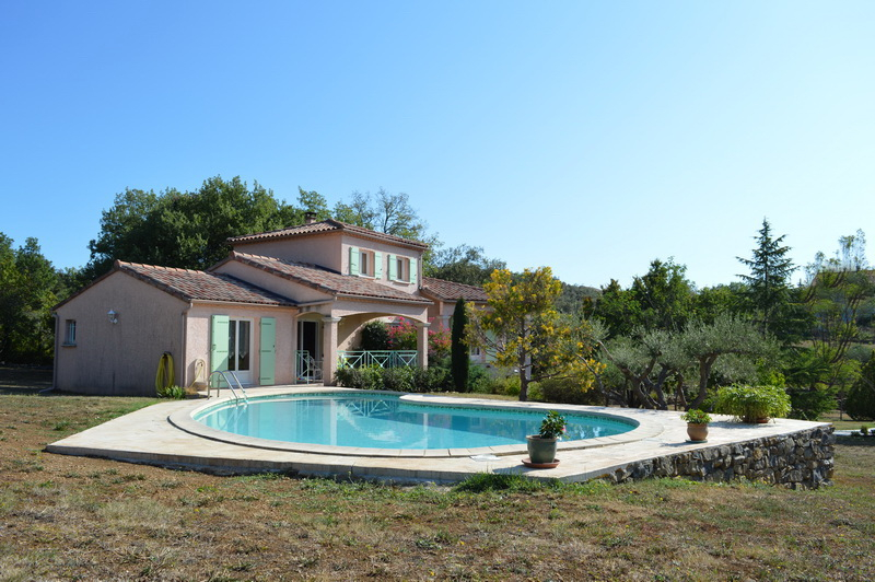 Maison 5 pièces env. 126 m2 terrain 3309 m2 piscine Maison 5 pièces env. 126 m2 terrain 3309 m2 piscine