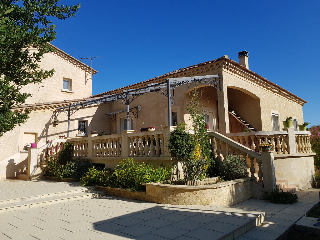 2 Maisons 7 pièces 207 m2 terrain 1500 m2 piscine 2 Maisons 7 pièces 207 m2 terrain 1500 m2 piscine
