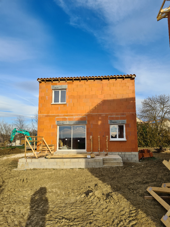 Villa neuve type 4 RT 2012 terrain 350 m2 Villa neuve type 4 RT 2012 terrain 350 m2