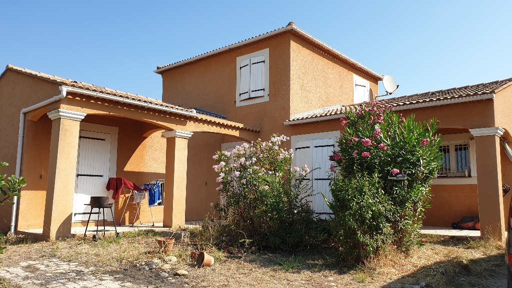 VILLA T4 A LOUER A PUJAUT DANS IMPASSE A 800 M DU CENTRE. VILLA T4 A LOUER A PUJAUT DANS IMPASSE A 800 M DU CENTRE.