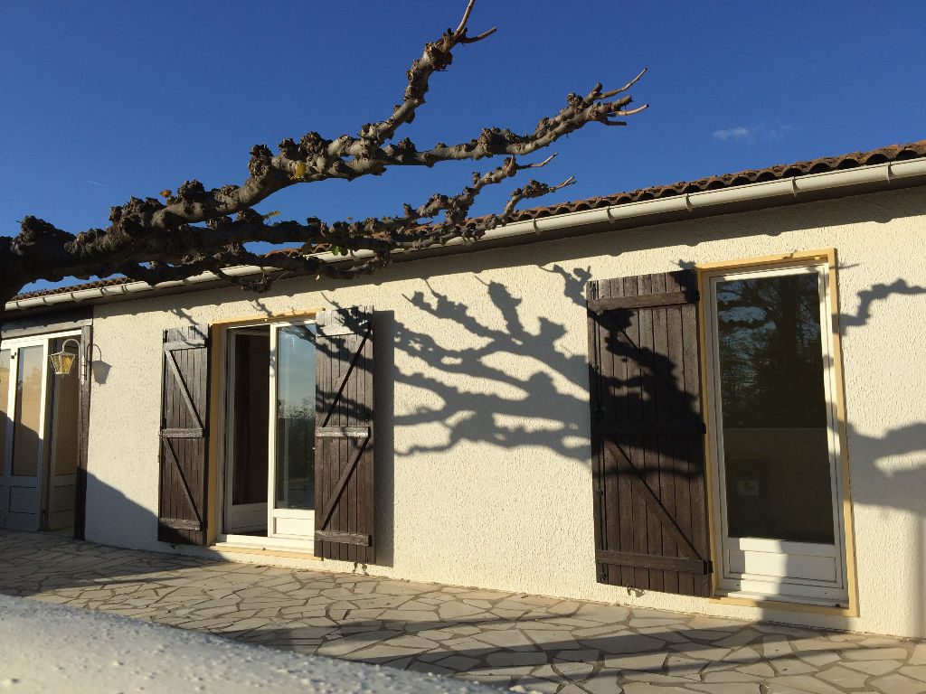 Villa Corneilhan 4 pièce(s) 85 m2 Villa Corneilhan 4 pièce(s) 85 m2