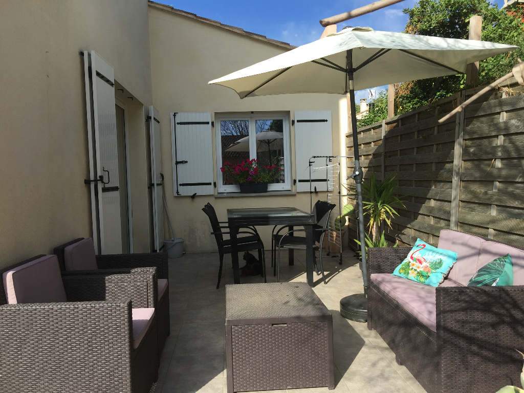 Maison Corneilhan 4 pièce(s) 66 m2 Maison Corneilhan 4 pièce(s) 66 m2