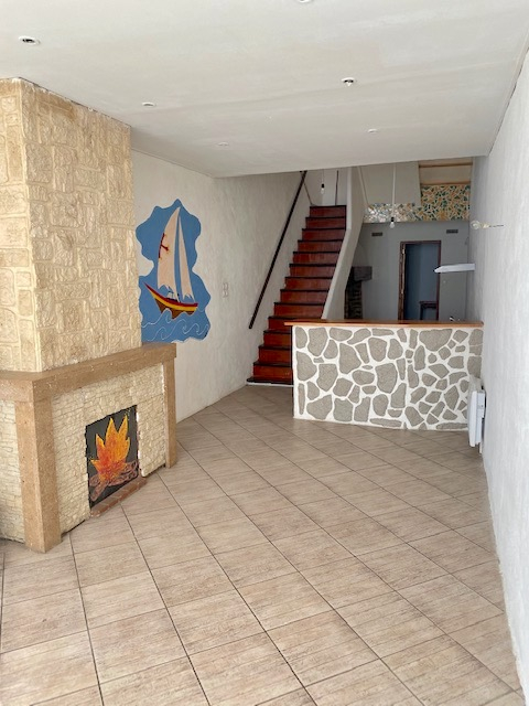 Maison Thezan Les Beziers 3 pièce(s) 90 m2 Maison Thezan Les Beziers 3 pièce(s) 90 m2