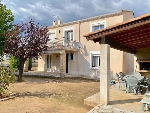 Villa Lignan Sur Orb 5 pièce(s) 135 m2 Villa Lignan Sur Orb 5 pièce(s) 135 m2