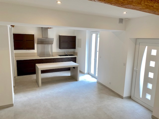 Maison Lignan Sur Orb 5 pièce(s) 110 m2 Maison Lignan Sur Orb 5 pièce(s) 110 m2