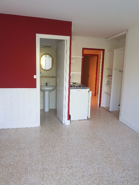 Appartement 84500 Bollene 2 pièce(s) 27.75 m2 Appartement 84500 Bollene 2 pièce(s) 27.75 m2