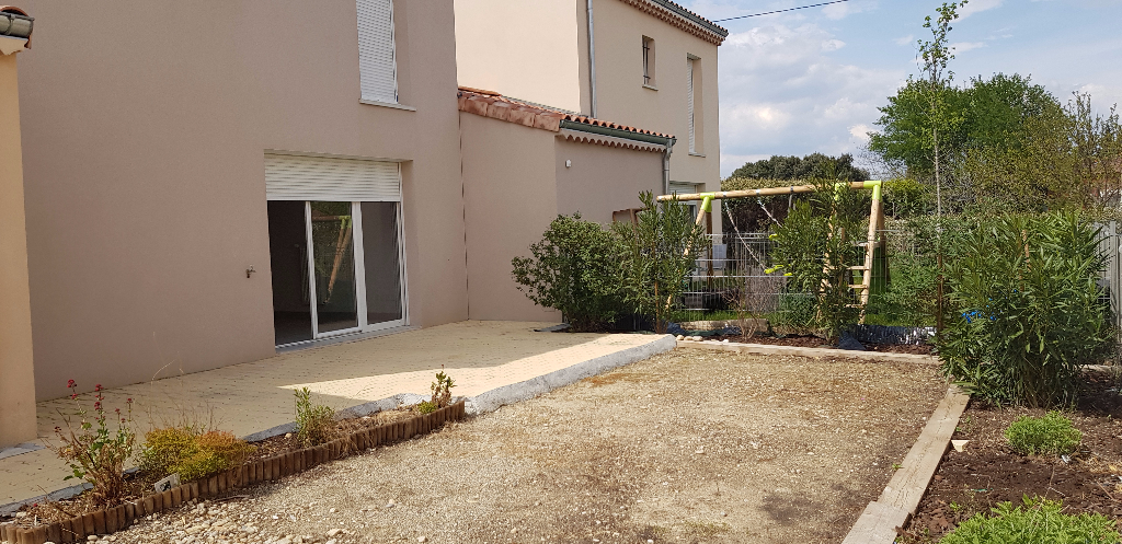 Villa 84500 Bollene 4 pièce(s) 79.56 m² Villa 84500 Bollene 4 pièce(s) 79.56 m²