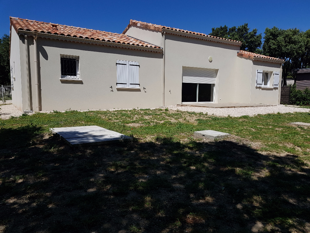 Villa 26790 Suze La Rousse 4 pièce(s) 98 m2 Villa 26790 Suze La Rousse 4 pièce(s) 98 m2
