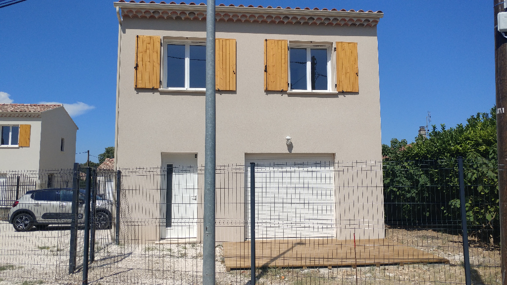 Maison 84500 Bollene 4 pièce(s) 84.05 m2 Maison 84500 Bollene 4 pièce(s) 84.05 m2