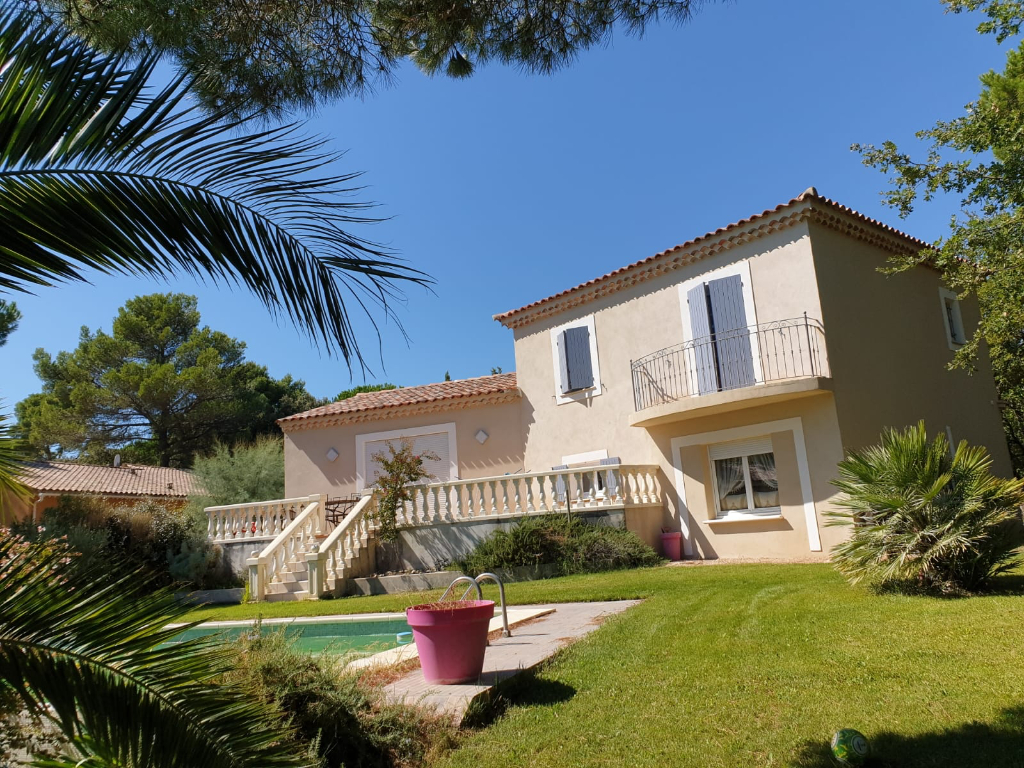 Villa 26790 Rochegude 6 pièce(s) 146.5 m2 Villa 26790 Rochegude 6 pièce(s) 146.5 m2