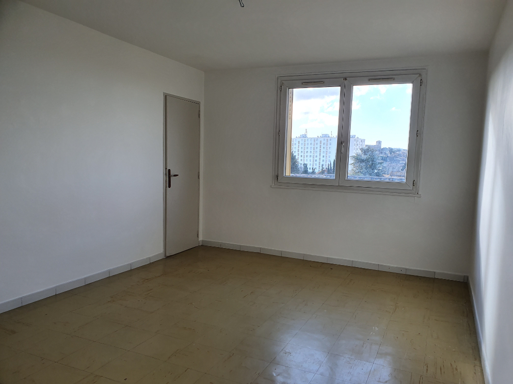 Appartement Bollene 3 pièce(s) 58.46 m2 Appartement Bollene 3 pièce(s) 58.46 m2