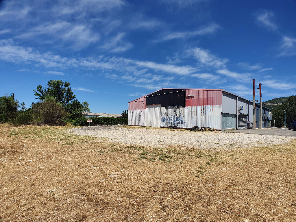 Local commercial Bollene 300 m2 Local commercial Bollene 300 m2
