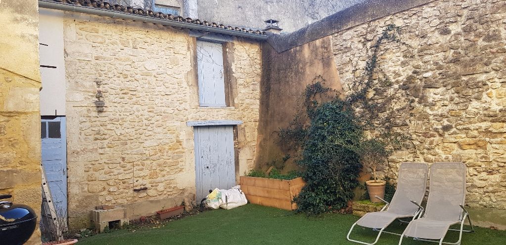 Maison 84500 Bollene 8 pièce(s) 222 m2 Maison 84500 Bollene 8 pièce(s) 222 m2