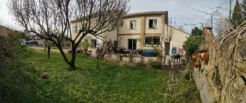 Maison 8 pièce(s) 208 m² 84500 Bollene Maison 8 pièce(s) 208 m² 84500 Bollene