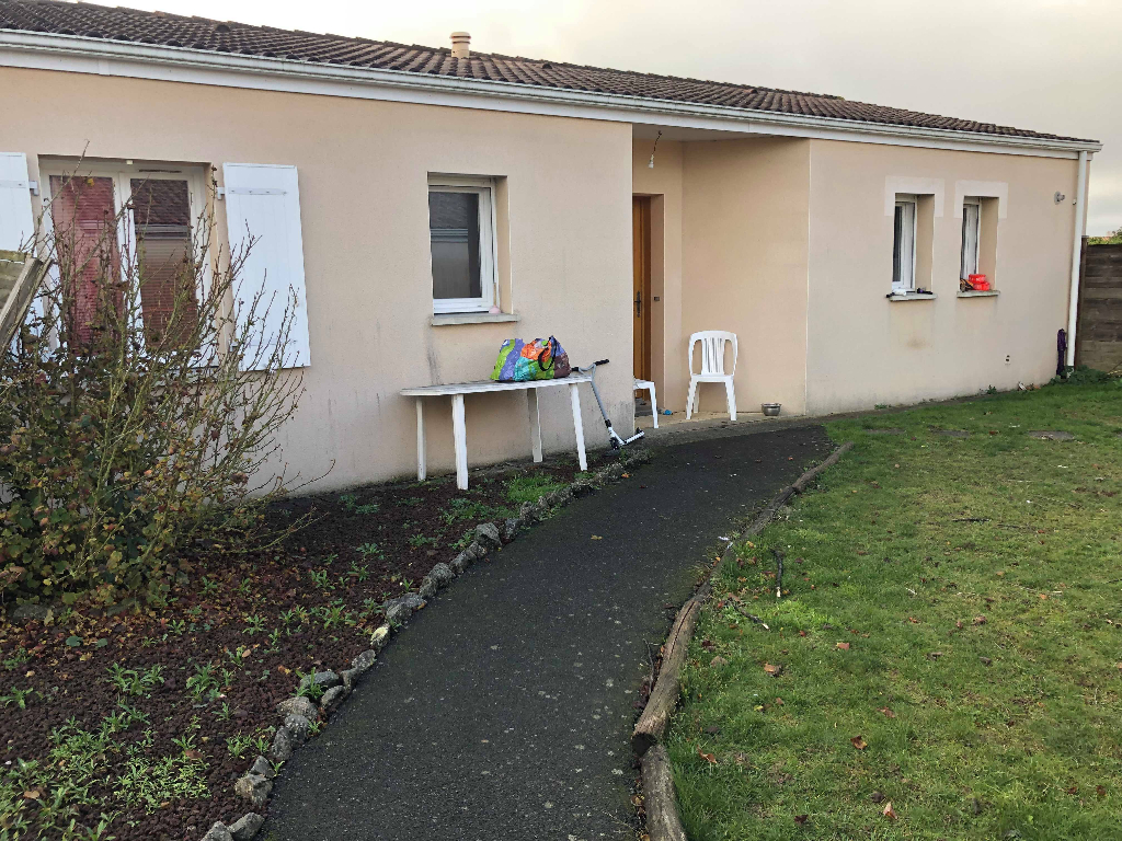 ST PORCHAIRE - Pavillon de plain-pied ST PORCHAIRE - Pavillon de plain-pied
