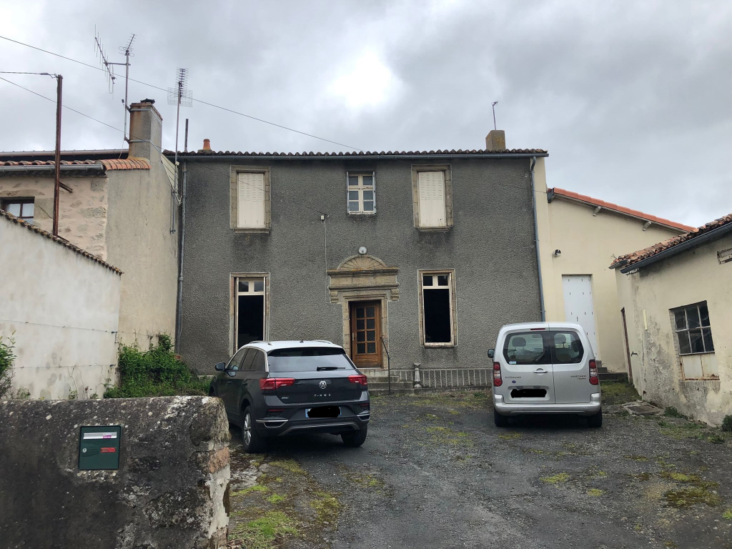 Maison a rénover - BEAULIEU SOUS BRESSUIRE Maison a rénover - BEAULIEU SOUS BRESSUIRE