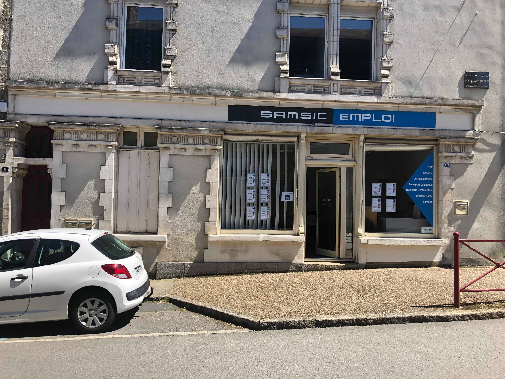 Local commercial 3 Bureaux - BRESSUIRE Local commercial 3 Bureaux - BRESSUIRE