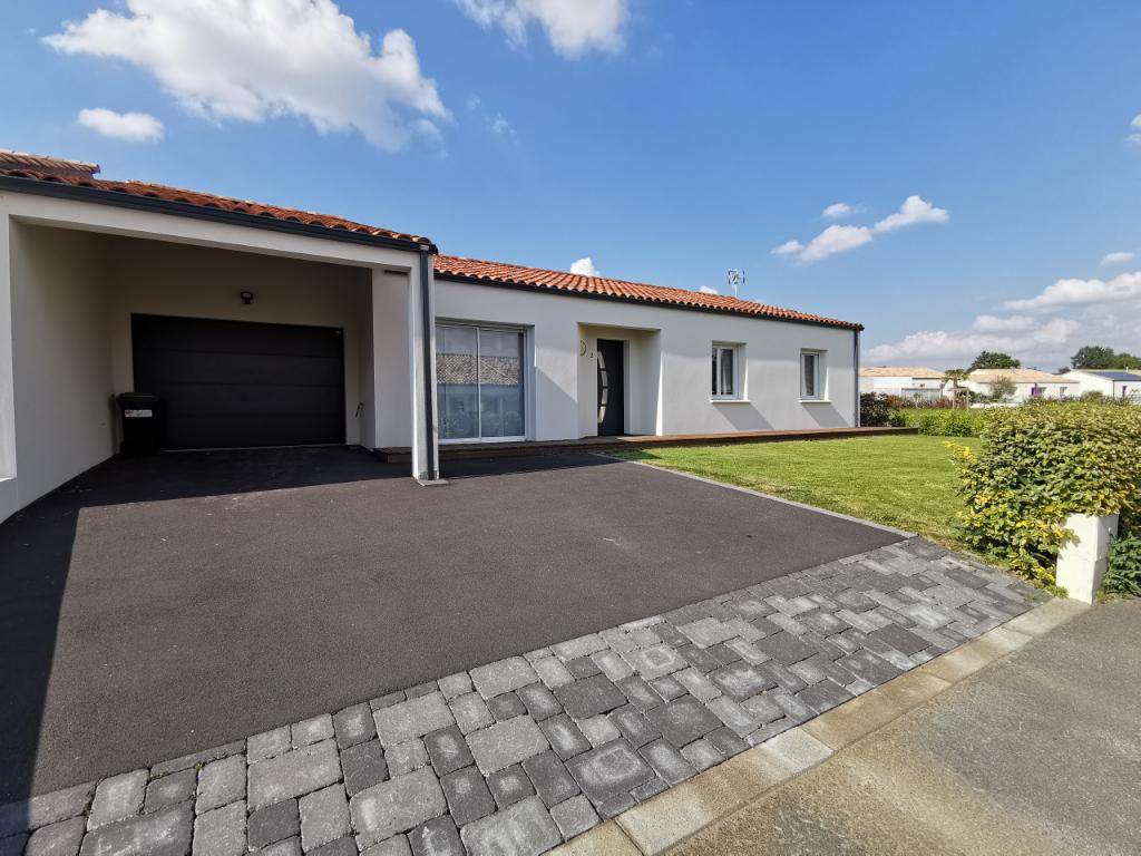 A VENDRE MAISON DE 112 M2 HABITABLE DE PLAIN-PIED ET TERRAIN DE 565 M2 A VENDRE MAISON DE 112 M2 HABITABLE DE PLAIN-PIED ET TERRAIN DE 565 M2