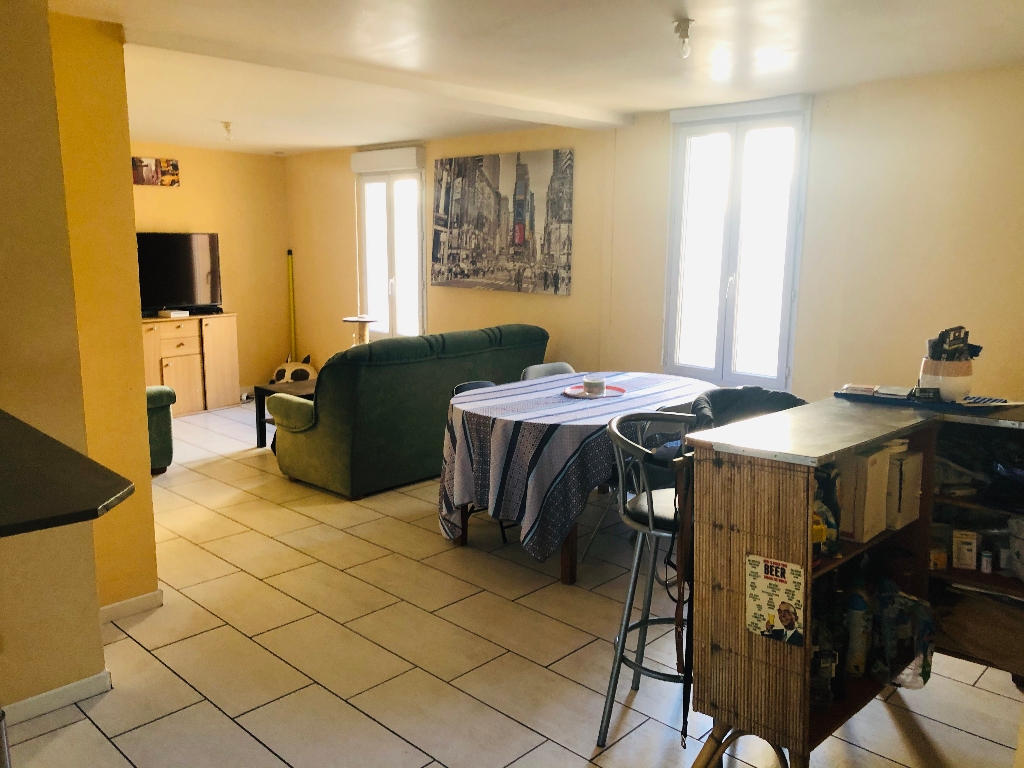 BRESSUIRE - Immeuble idéal investisseur BRESSUIRE - Immeuble idéal investisseur