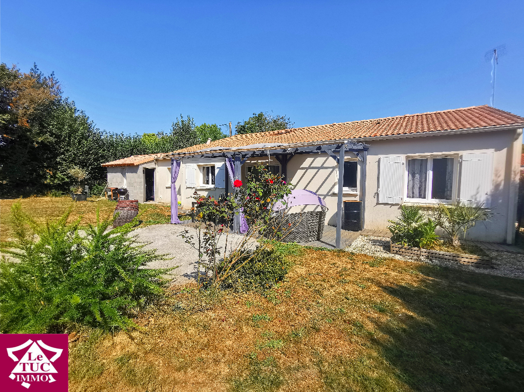 Maison Cerizay 5 pièce(s) 120 m2 Maison Cerizay 5 pièce(s) 120 m2