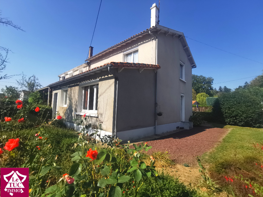 Maison Cerizay 4 pièce(s) 84 m2 Maison Cerizay 4 pièce(s) 84 m2