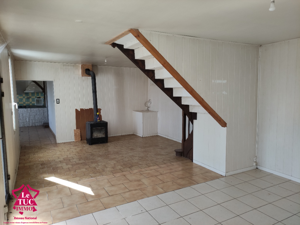 A 5 min de BRESSUIRE - Maison 5 pièces, 3 chambres de 120m² A 5 min de BRESSUIRE - Maison 5 pièces, 3 chambres de 120m²
