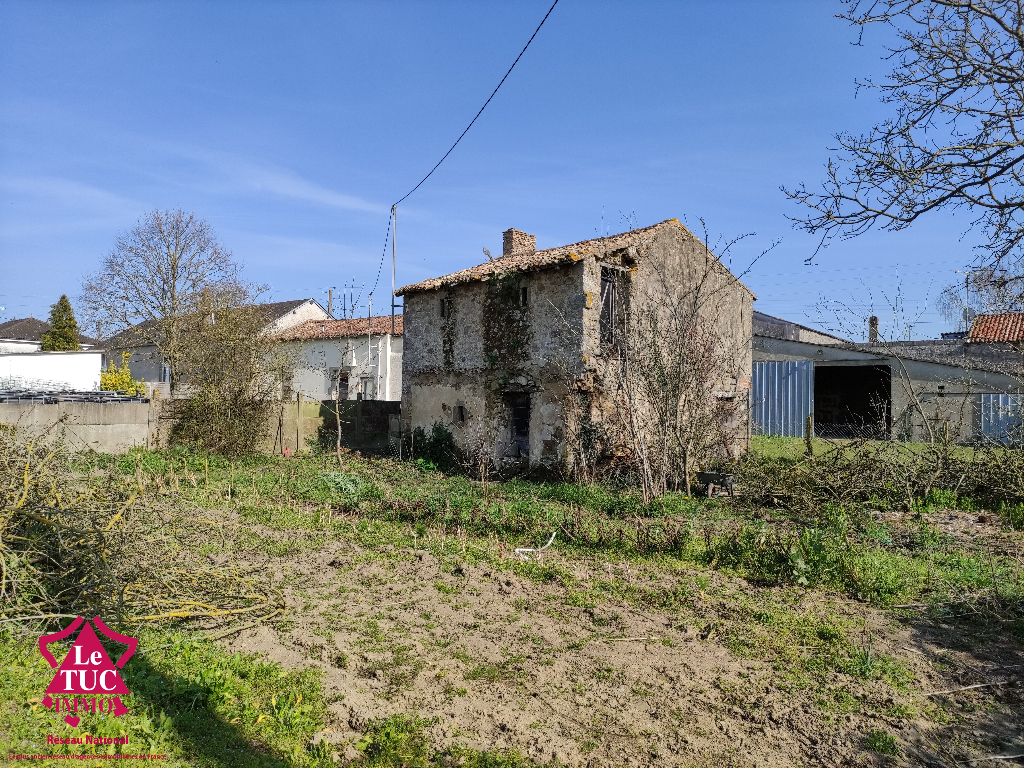 A 10 min de BRESSUIRE : Terrain constructible ST-AUBIN-DU-PLAIN (79300) A 10 min de BRESSUIRE : Terrain constructible ST-AUBIN-DU-PLAIN (79300)