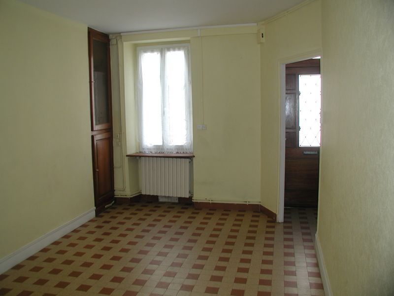 Maison de ville avec courette, louée Maison de ville avec courette, louée