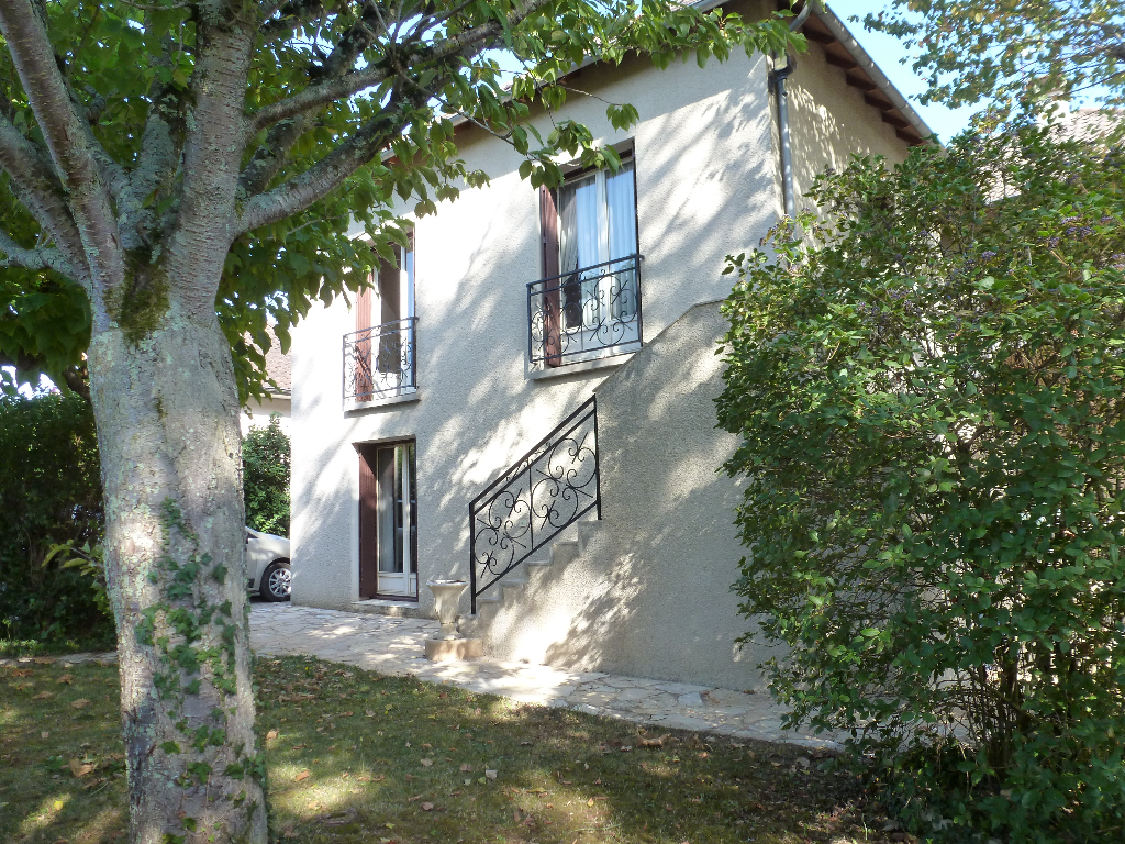 Maison Labéraudie 9 pièces 210 M² habitables Maison Labéraudie 9 pièces 210 M² habitables