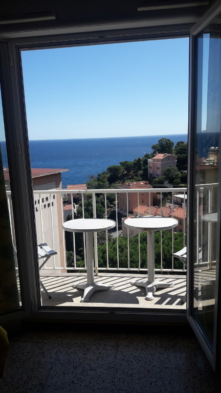 APPARTEMENT T3 TRÈS CLAIR VUE MER APPARTEMENT T3 TRÈS CLAIR VUE MER