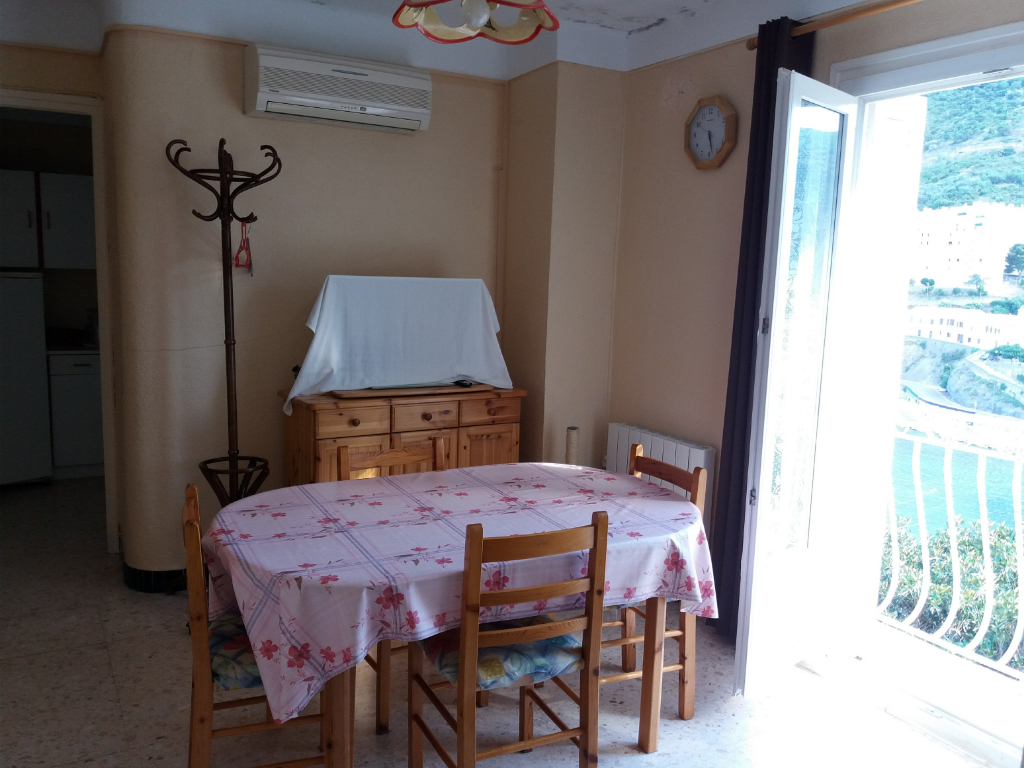 APPARTEMENT TRÈS CLAIR DE 40 M².VUE MER APPARTEMENT TRÈS CLAIR DE 40 M².VUE MER