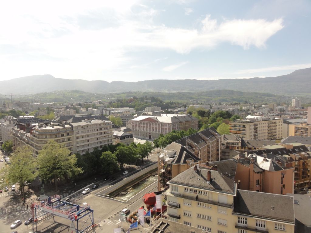 Excellent état pour ce T1 bis de 37 m² + balcon Excellent état pour ce T1 bis de 37 m² + balcon