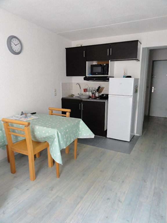 Chambery centre T2 MEUBLE DUPLEX 38 m² Chambery centre T2 MEUBLE DUPLEX 38 m²
