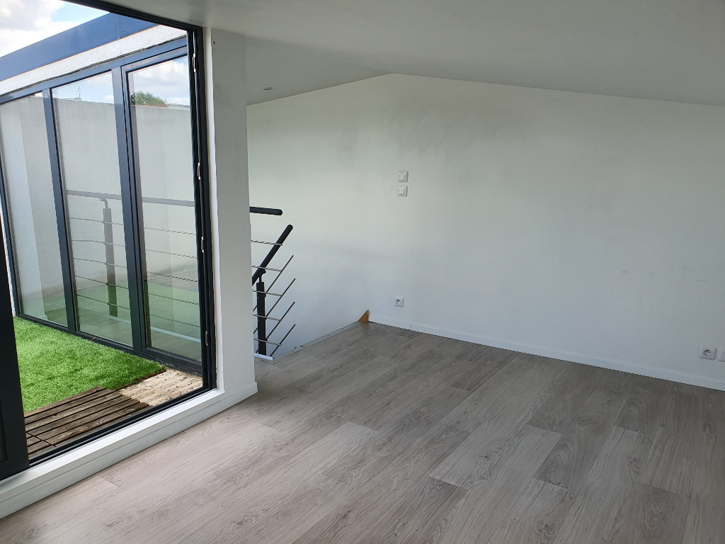 Maison de ville Chatillon 2 pièce(s) 45 m2 Maison de ville Chatillon 2 pièce(s) 45 m2