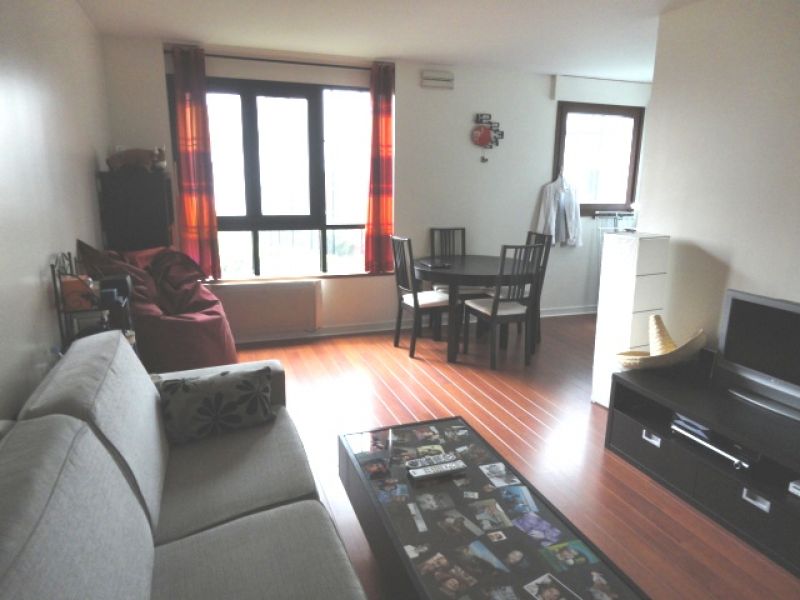 A louer studio 29 m² Issy-les-Moulineaux A louer studio 29 m² Issy-les-Moulineaux