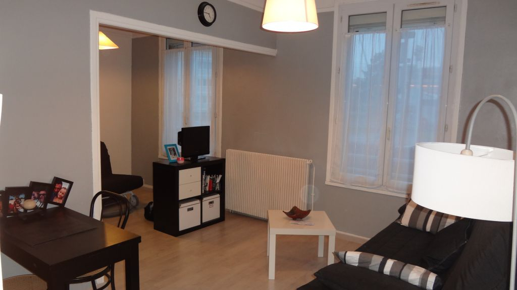 Appartement Velizy Villacoublay 1 pièce(s) 28.87 m2 Appartement Velizy Villacoublay 1 pièce(s) 28.87 m2