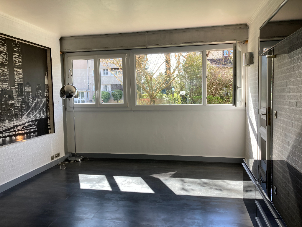 Appartement Clamart 2 pièce(s) 42.82 m2 Appartement Clamart 2 pièce(s) 42.82 m2