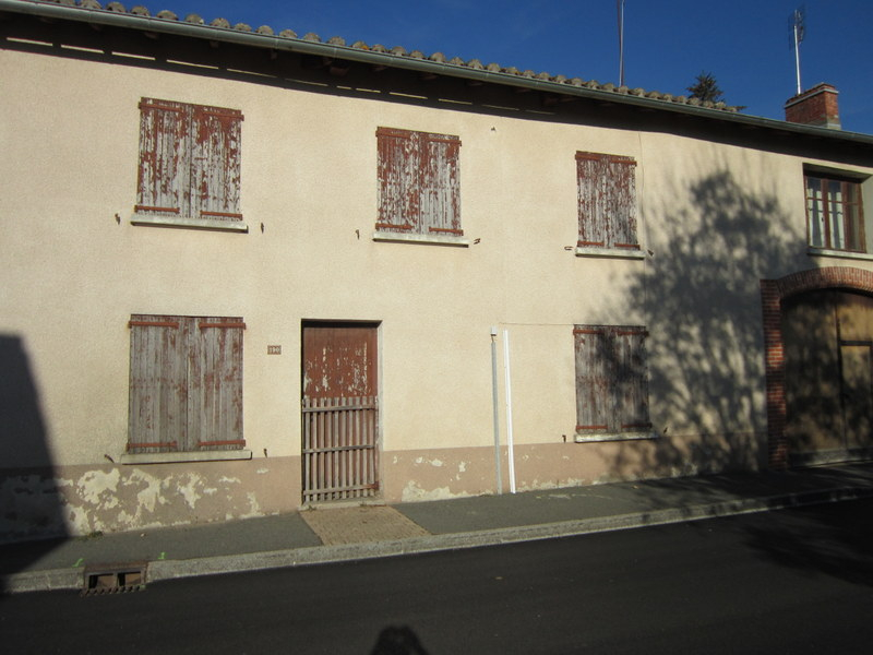 St Germain prox. Maison 5 chambres - Terrain 225 m² St Germain prox. Maison 5 chambres - Terrain 225 m²