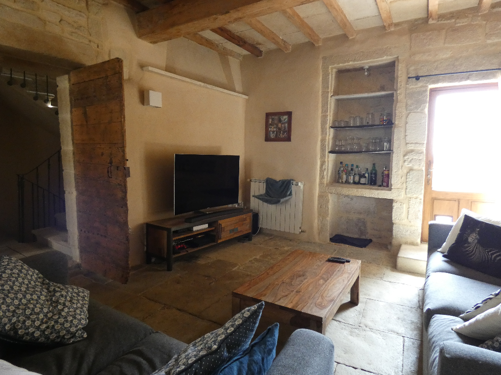 EXCLUSIVITE : Maison de village du 18ème avec terrasse EXCLUSIVITE : Maison de village du 18ème avec terrasse