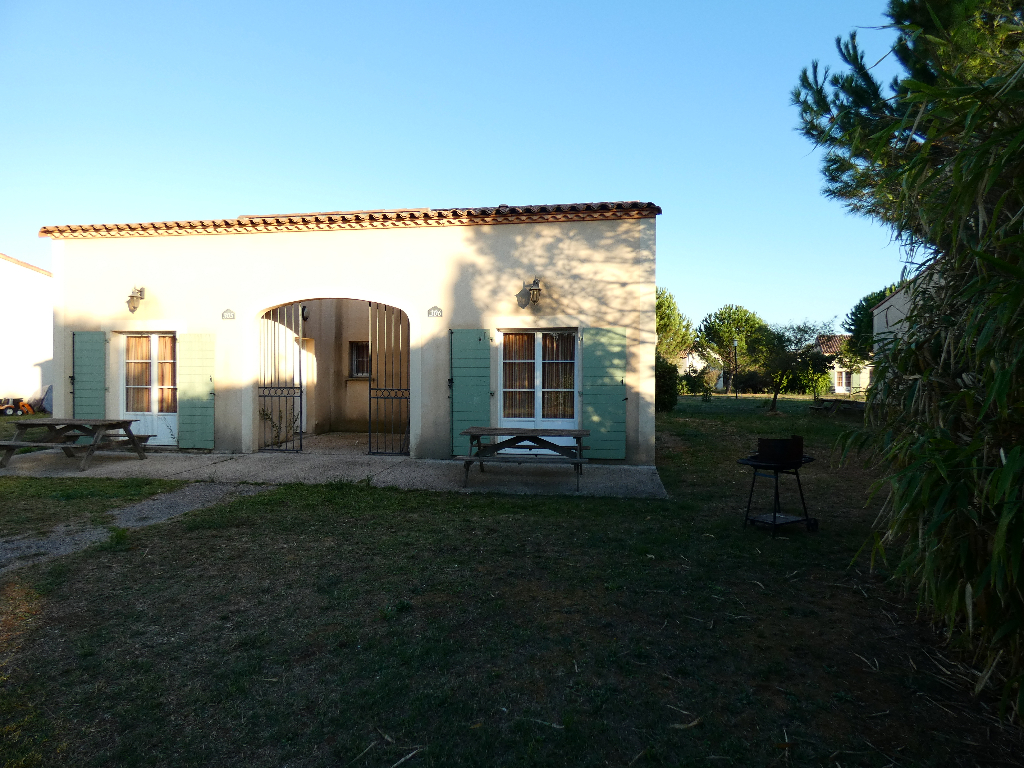 EXCLUSIF : Villa meublée , type 3 de 45 m2 avec jardin et parking EXCLUSIF : Villa meublée , type 3 de 45 m2 avec jardin et parking